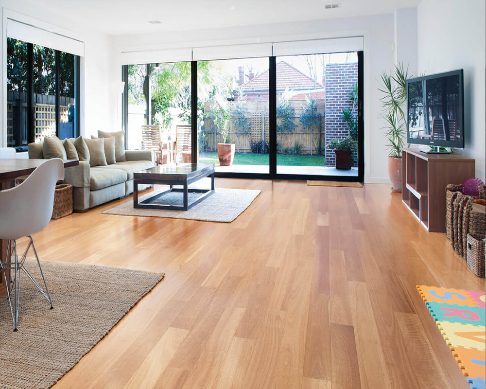 Sàn gỗ thân thiện môi trường cho không gian sống sang trọng tiện nghi.
