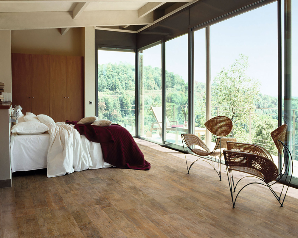 Sàn gỗ công nghiệp cân bằng năng lượng cho phòng ngủ hiệu quả.