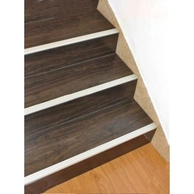 Gỗ cầu thang CT-K321